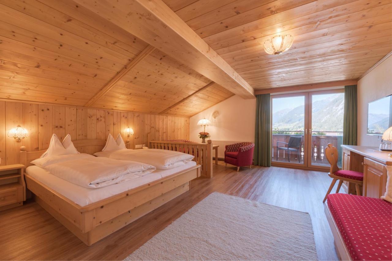 Hotel Traube เพทท์นอย อัม อาร์ลแบร์ก ภายนอก รูปภาพ