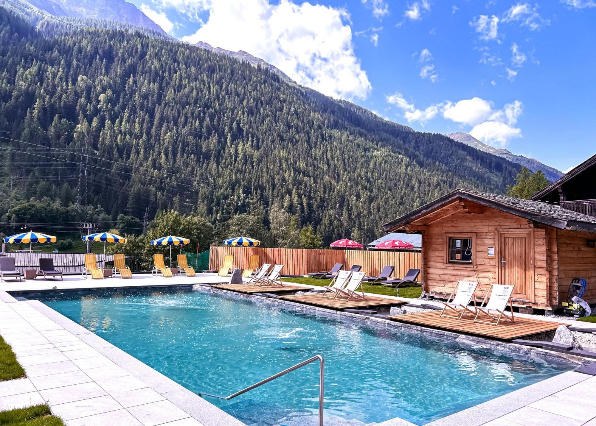 Hotel Traube เพทท์นอย อัม อาร์ลแบร์ก ภายนอก รูปภาพ